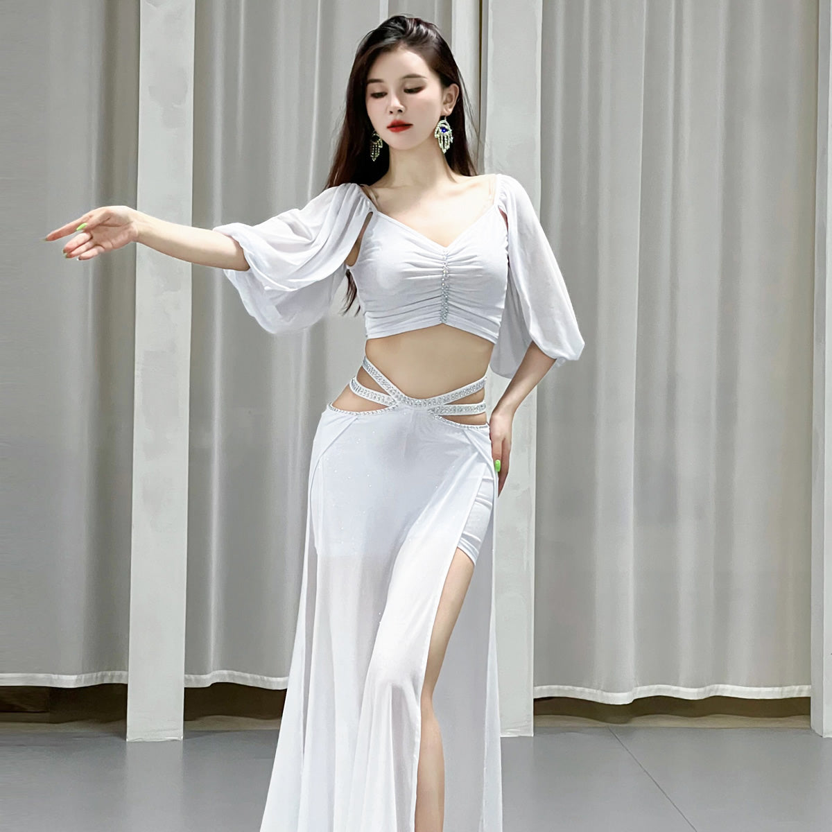 Niche design belly dance clothing female 2023 new summer gauze practice training suit class clothing group clothing